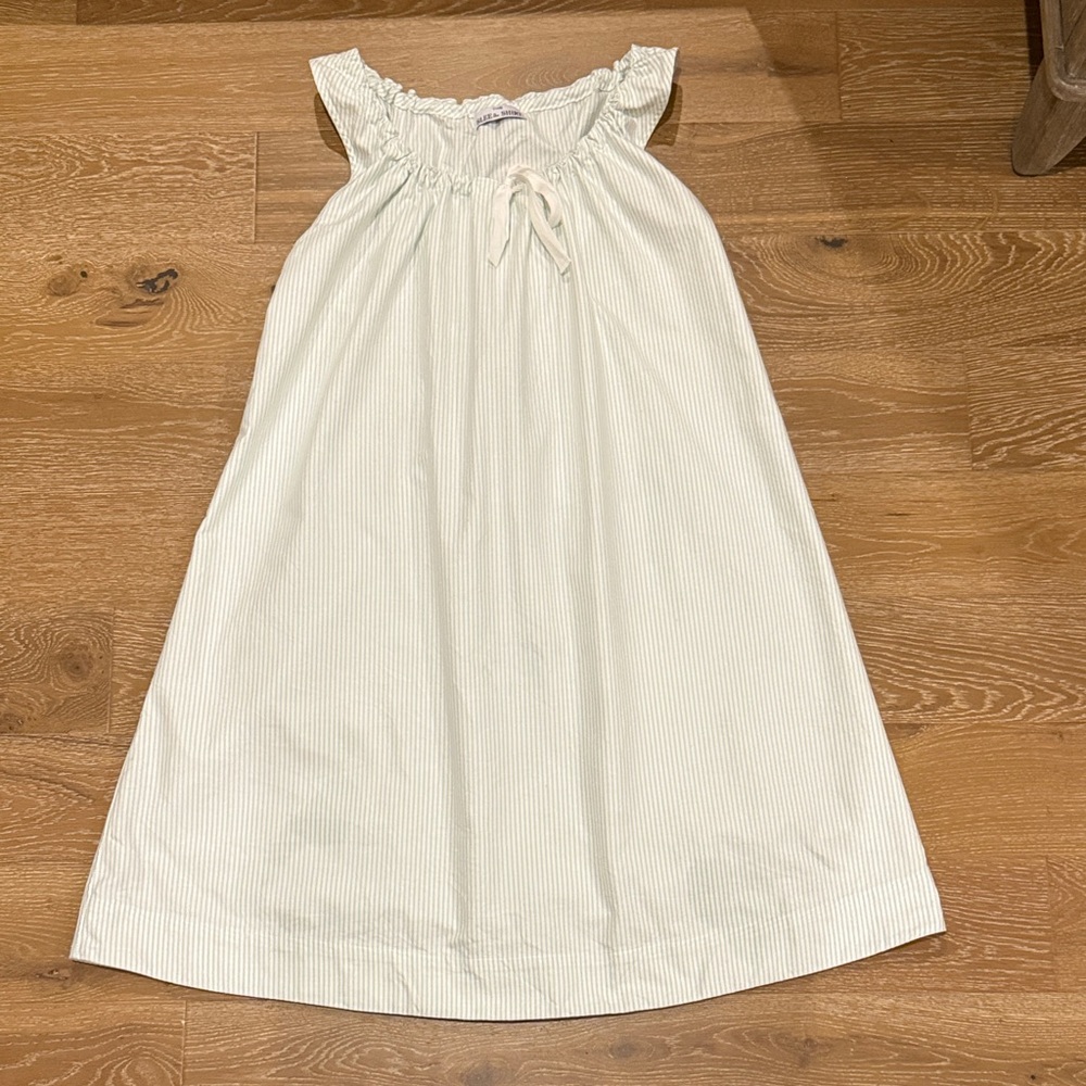 The Sleep Shirt | SLEEVELESS NIGHTIE
IN GREEN OXFORD STRIP